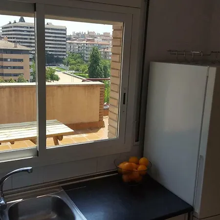 شقة Magnificent Attic In خيرونا